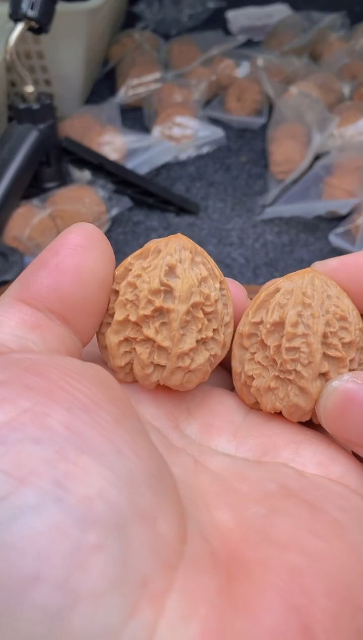 【闪购商品】文玩核桃把件G247号38尺野牛