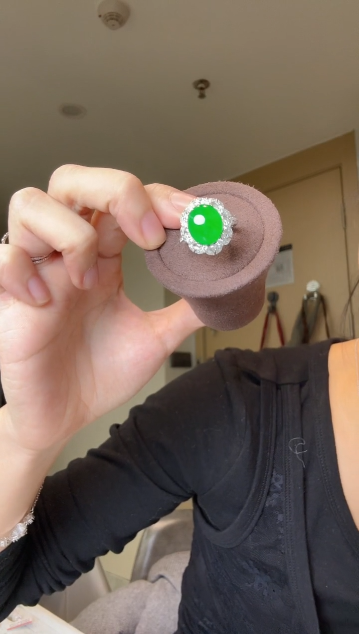 【闪购商品】翡翠戒指18K金镶嵌天然翡翠戒指