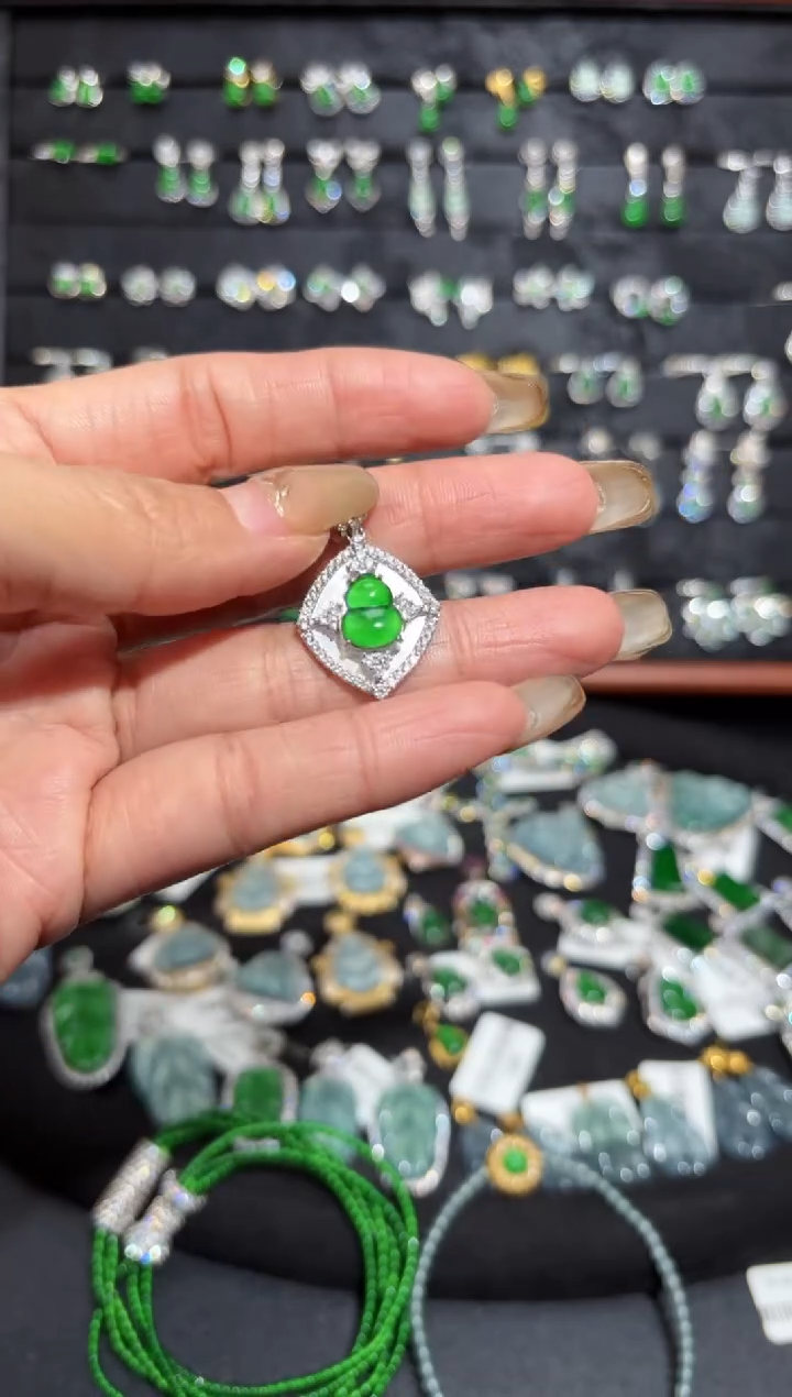 【闪购商品】翡翠颈饰银S925镶嵌葫芦/支持复检/一件