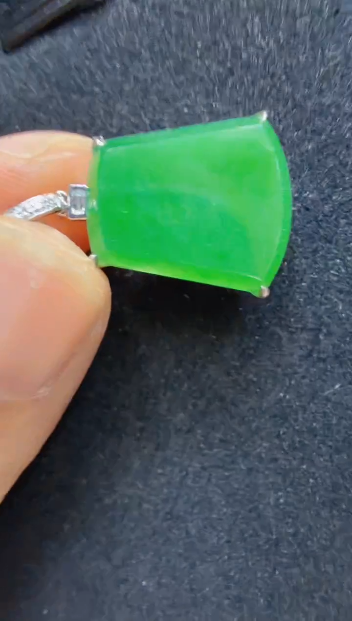 吊坠(不含链)18K金镶嵌翡翠多样性团购发一件