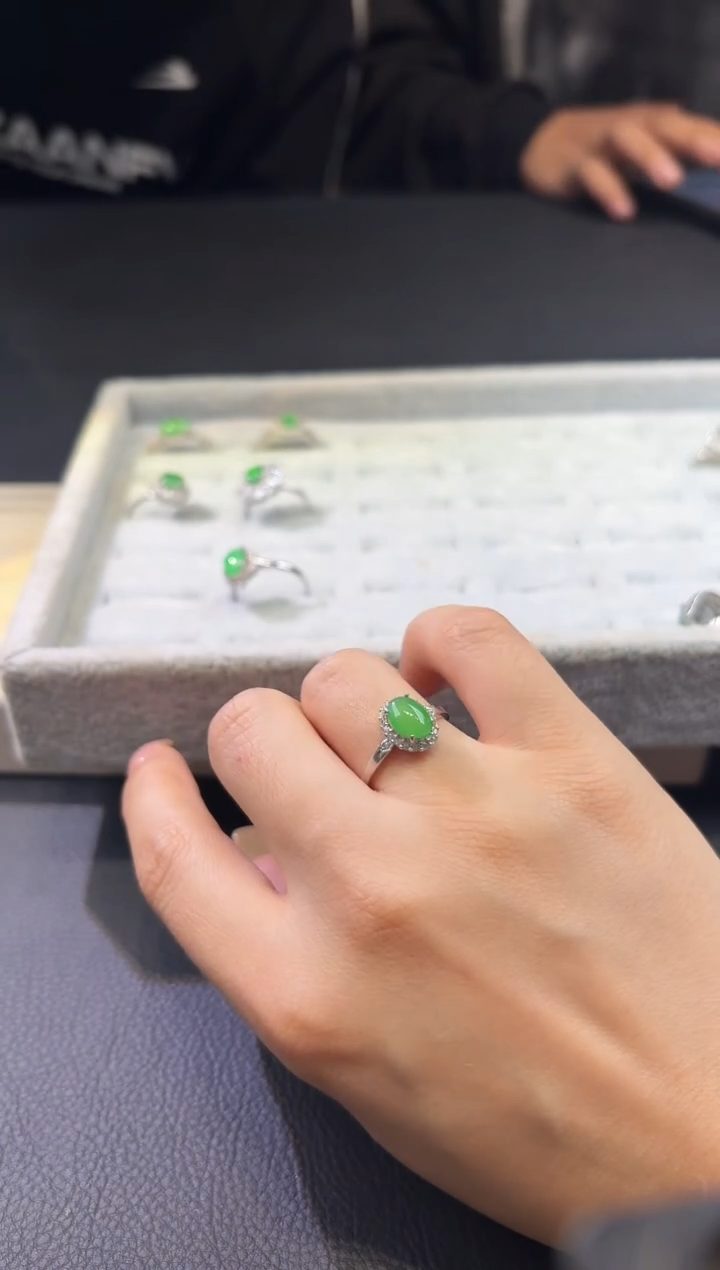 颈饰未镶嵌翡翠100717625随机发仅一件