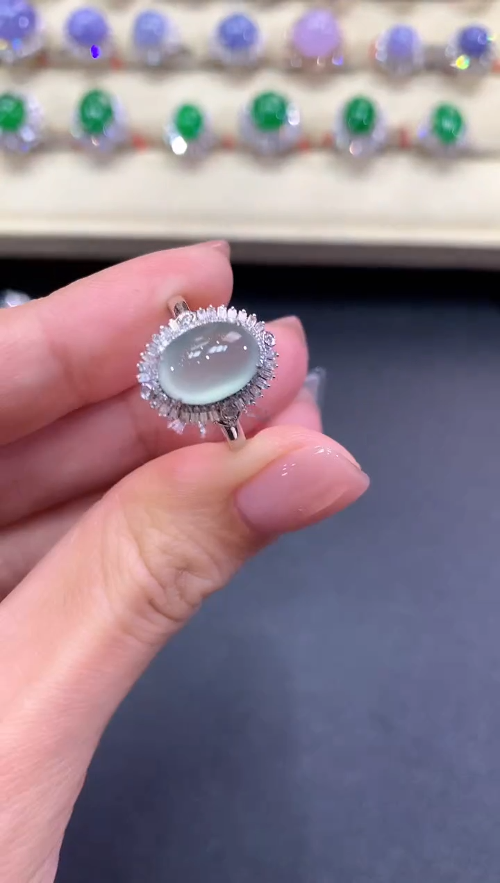 【闪购商品】翡翠戒指18K金镶嵌a115