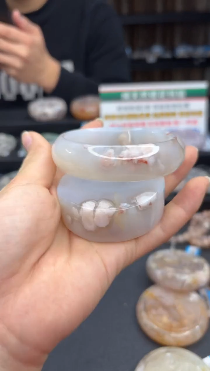 【闪购商品】石英质玉手镯未镶嵌888（59圈赠送镯心）