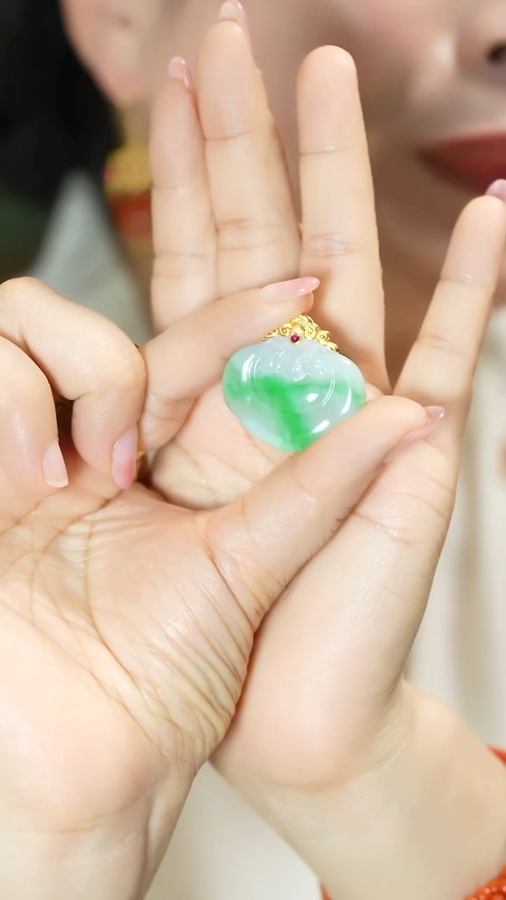 【闪购商品】翡翠吊坠(不含链)18K金镶嵌支持48小时鉴赏