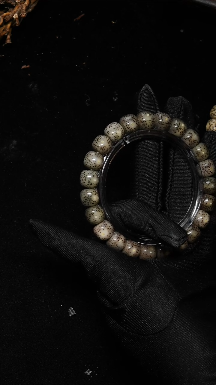 手串星月菩提10*9黑武士黑冰-1069