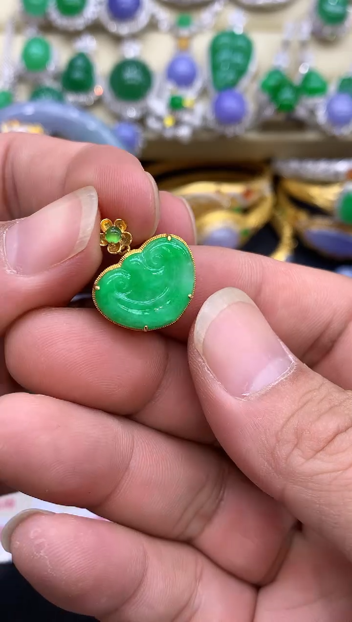 颈饰18K金镶嵌翡翠209-中国好珍宝