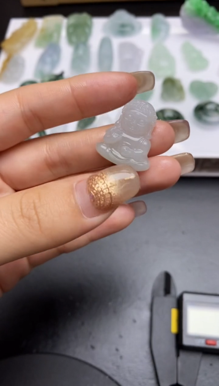 【闪购商品】定制翡翠未镶嵌翡翠毛货~