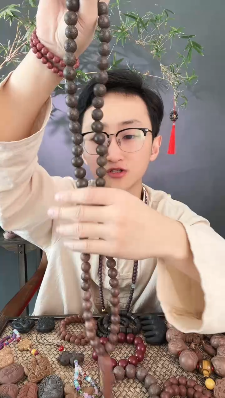 泥塑【抱朴+金颜】红麝脖挂