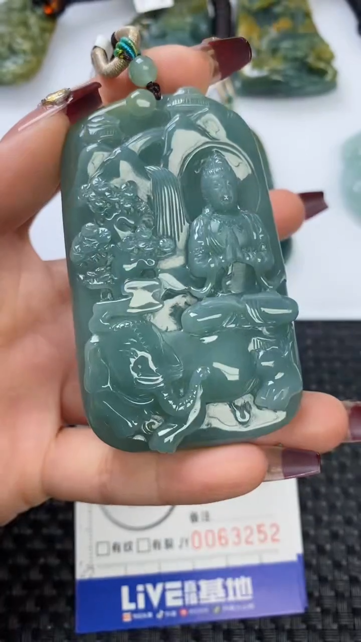 【闪购商品】翡翠颈饰未镶嵌1111111111111111