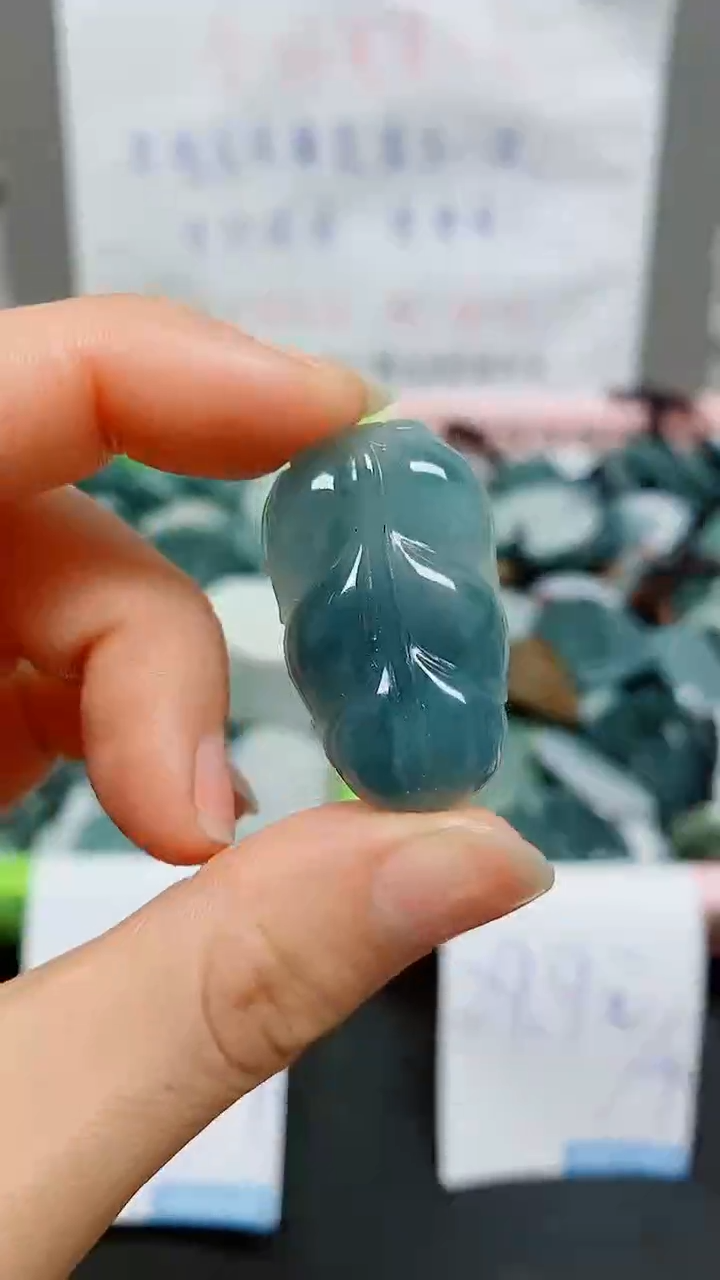 【闪购商品】翡翠颈饰未镶嵌 天然翡翠A货