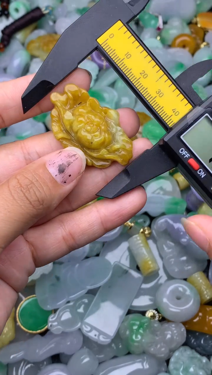 翡翠未镶嵌颈饰天然缅甸翡翠吊坠