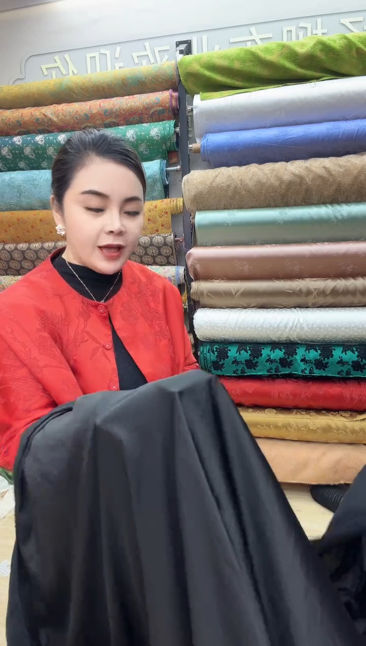 32号黑色醋酸弹力缎     半米价