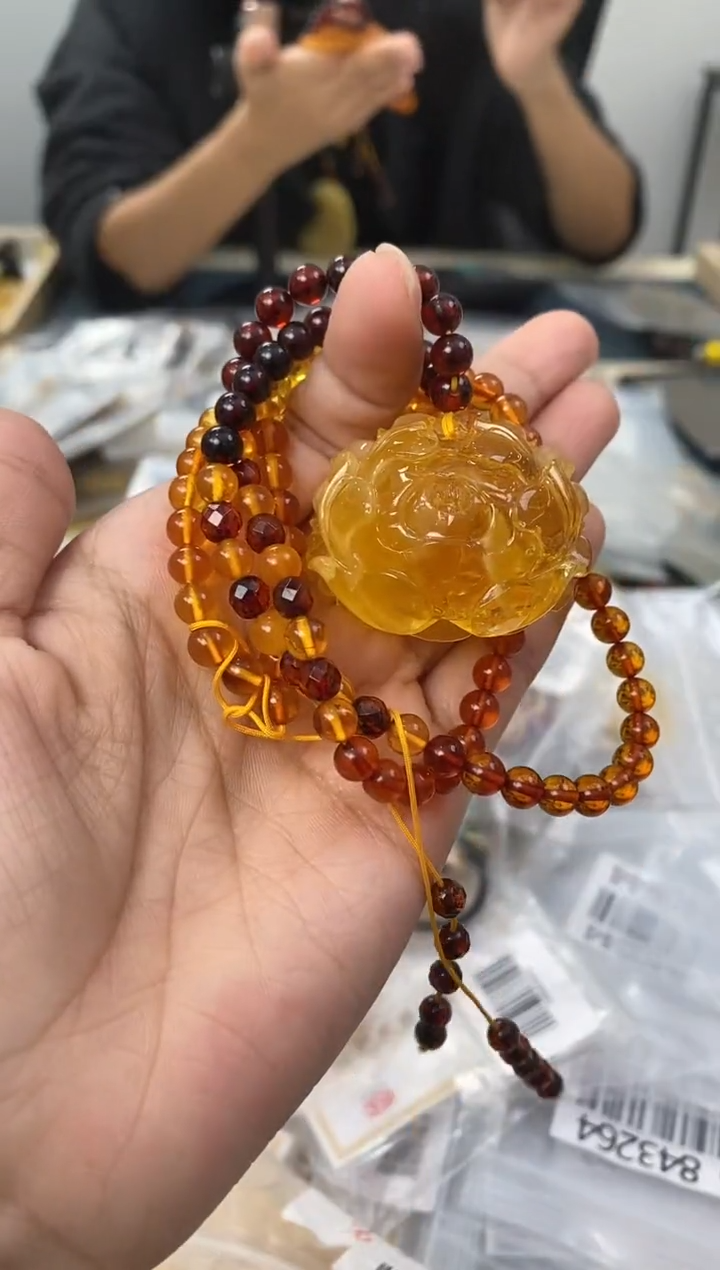 【闪购商品】琥珀裸石未镶嵌天然琥珀蜜蜡牡丹花