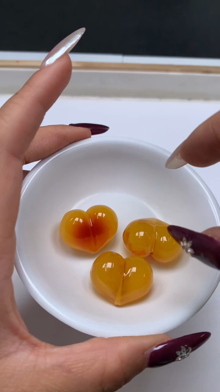 裸石蜜蜡未镶嵌E723 蜜蜡 屁桃20*26*16mm通孔1个8元