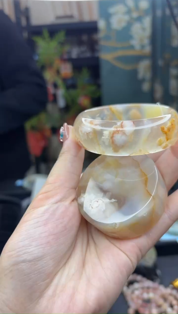 【闪购商品】石英质玉手镯未镶嵌117（56圈赠送镯心）