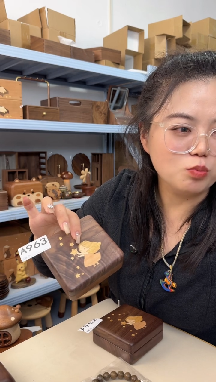 木 963微瑕北美黑胡桃镶嵌女孩单层首饰盒  