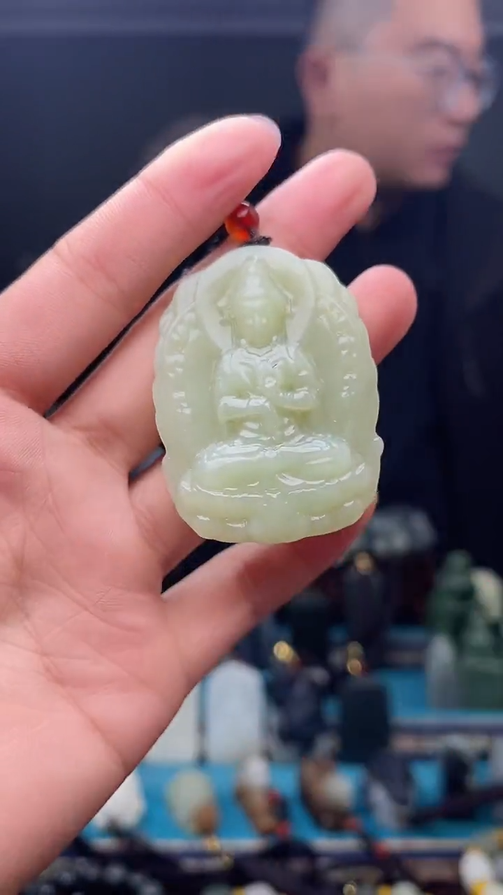 未镶嵌和田玉挂件1