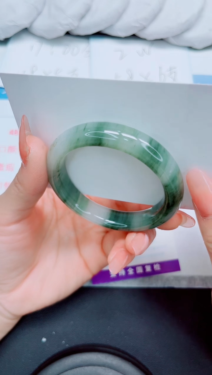 【闪购商品】石英质玉手镯未镶嵌122-