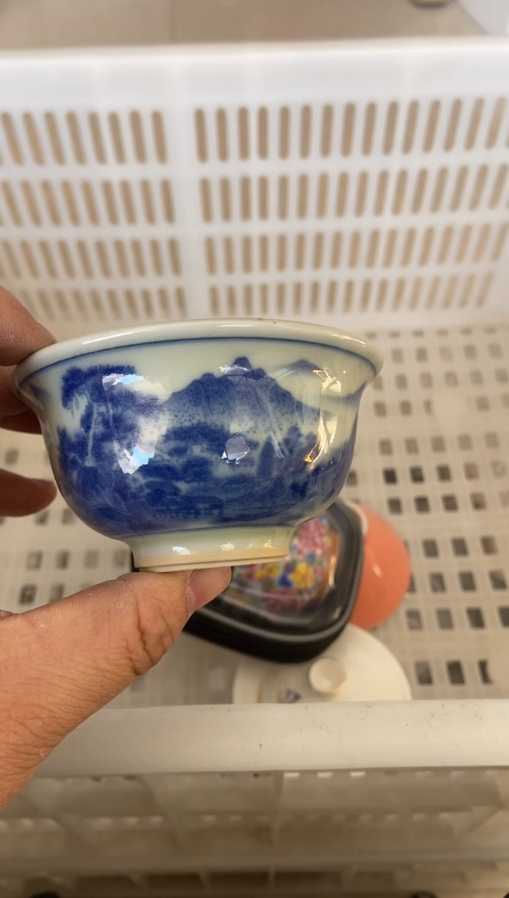 杯无运费险有瑕疵的摄影的产品有使用过的痕迹有点脏介意勿拍