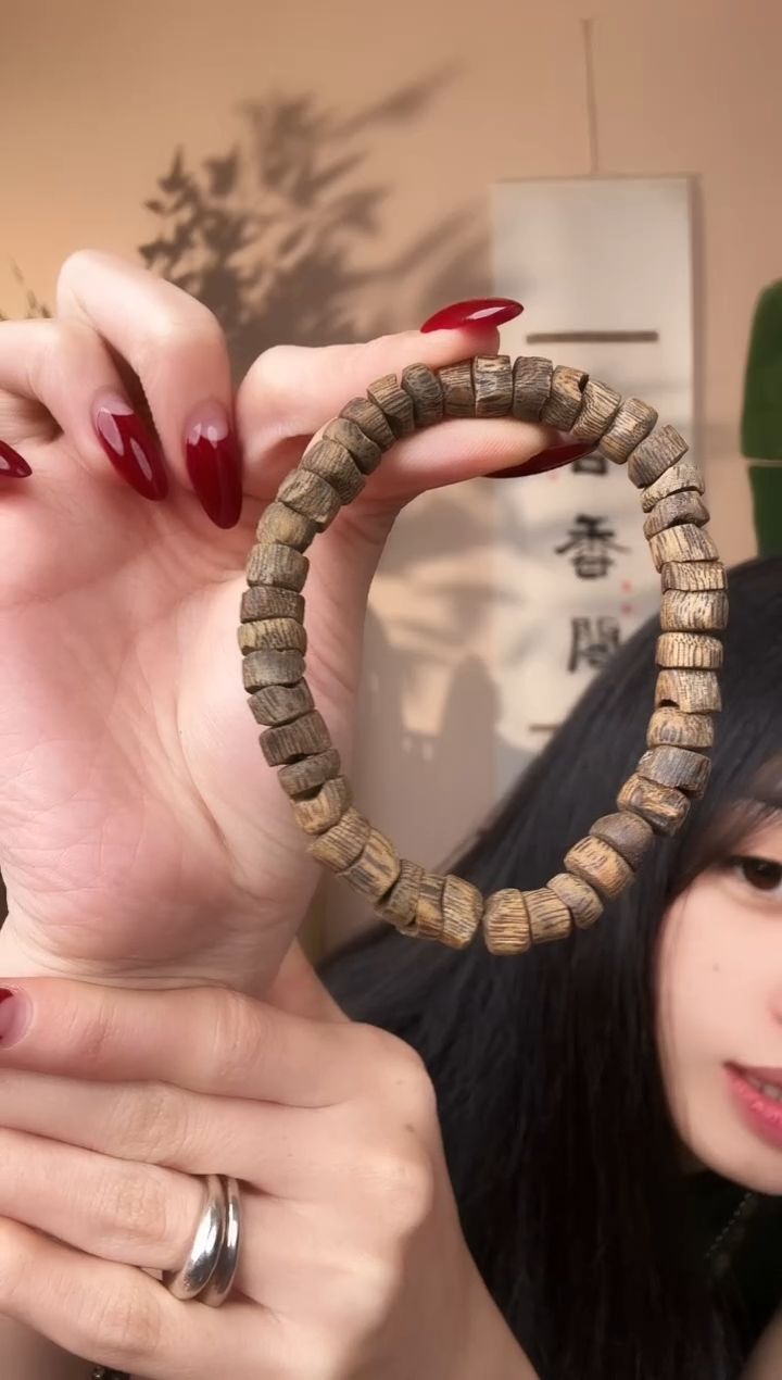 【闪购商品】沉香手串沉水随型单圈1件多样性发货-8