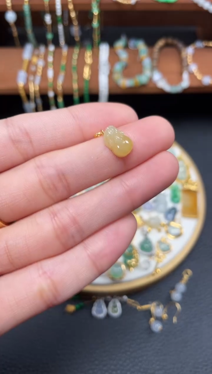 【闪购商品】翡翠吊坠(不含链)18K金镶嵌一个   JK326