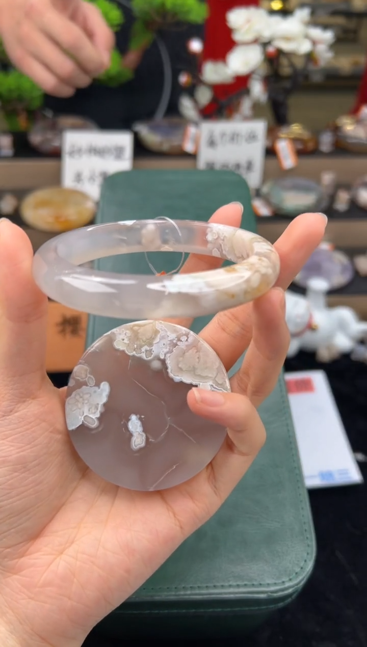 【闪购商品】石英质玉手镯未镶嵌60圈口（赠送镯心）22332