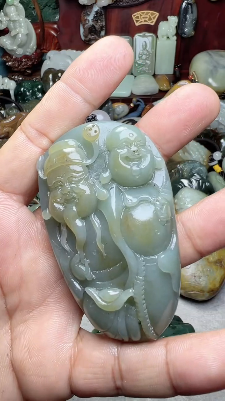 和田玉未镶嵌把件-