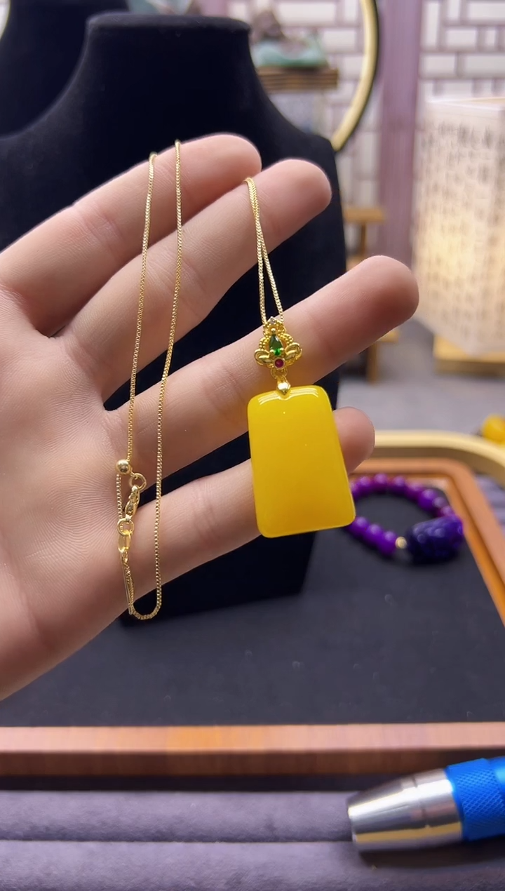 【闪购商品】蜜蜡颈饰14K金镶嵌D63            