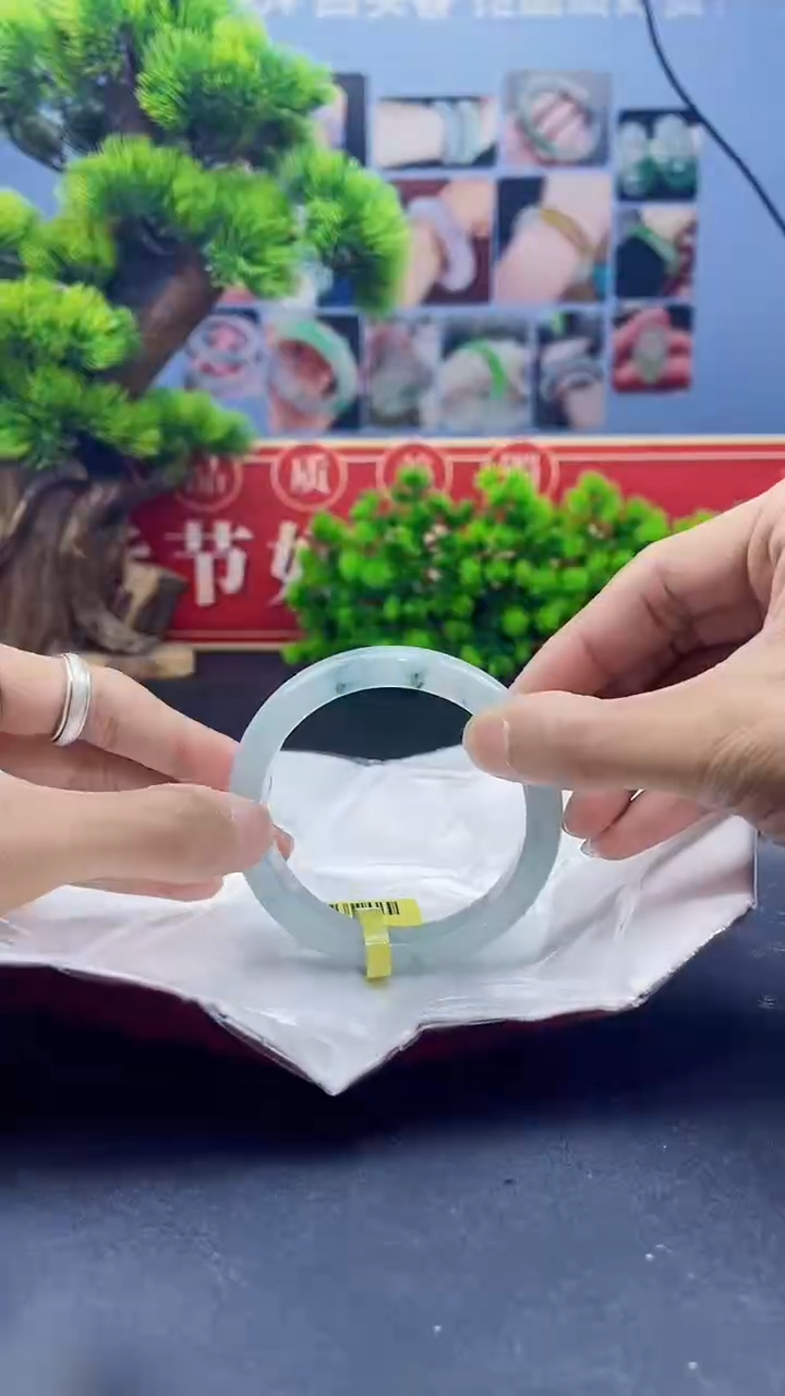 【闪购商品】翡翠未镶嵌手镯3手镯