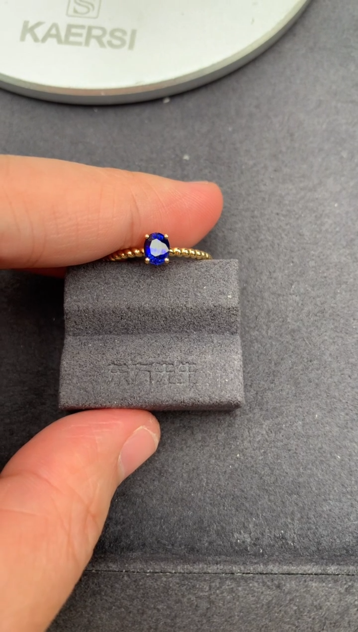 戒指蓝宝石18K金镶嵌0.48ct皇家蓝  定制  BE