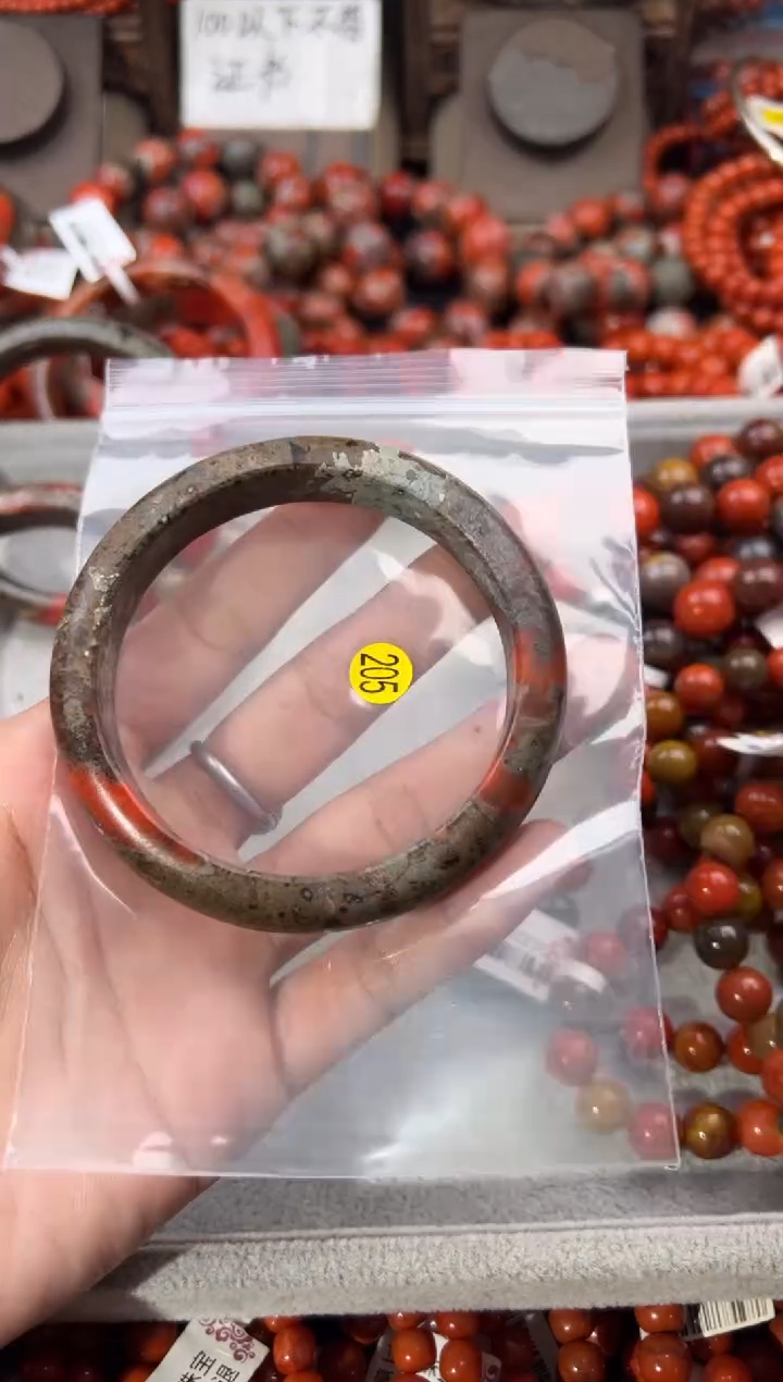 南红玛瑙手镯未镶嵌62