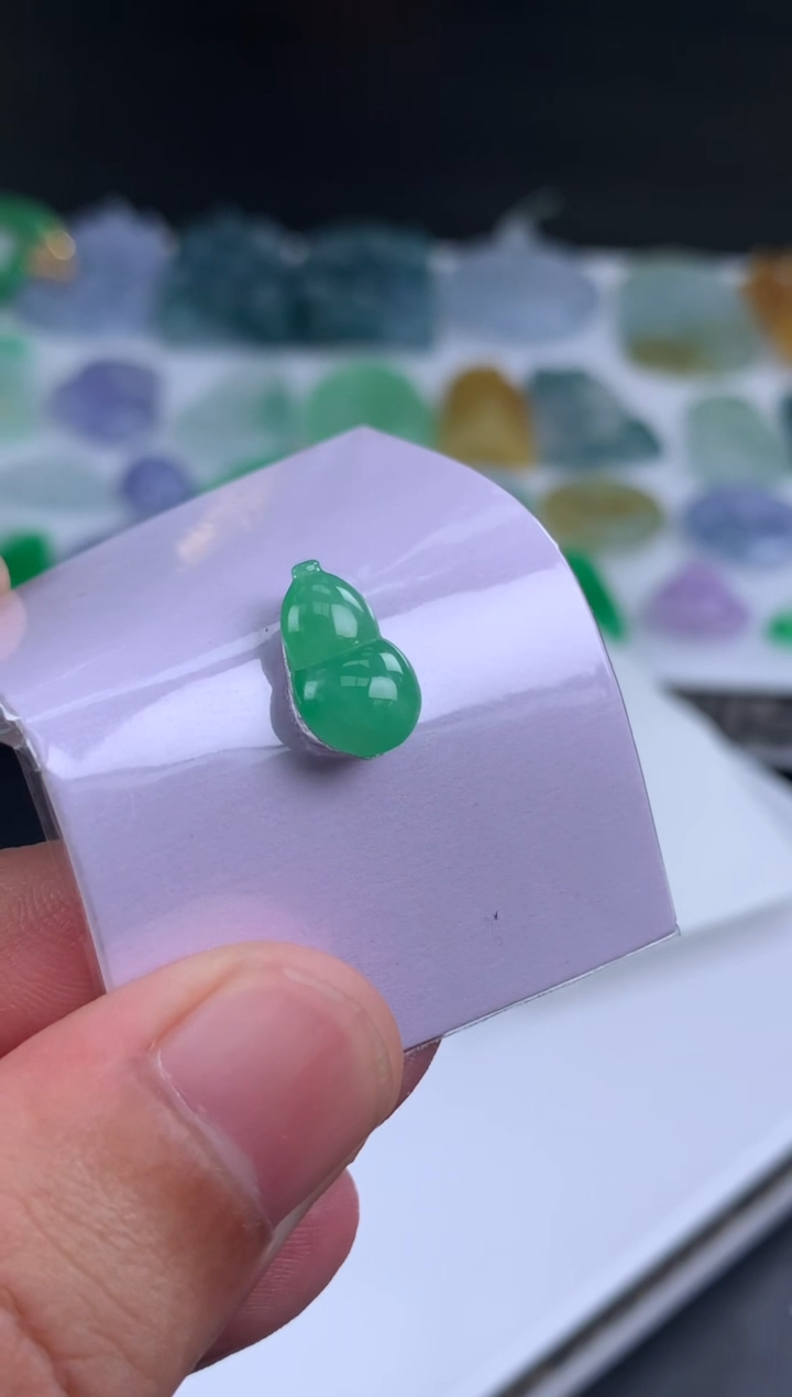 【闪购商品】定制翡翠未镶嵌翡翠