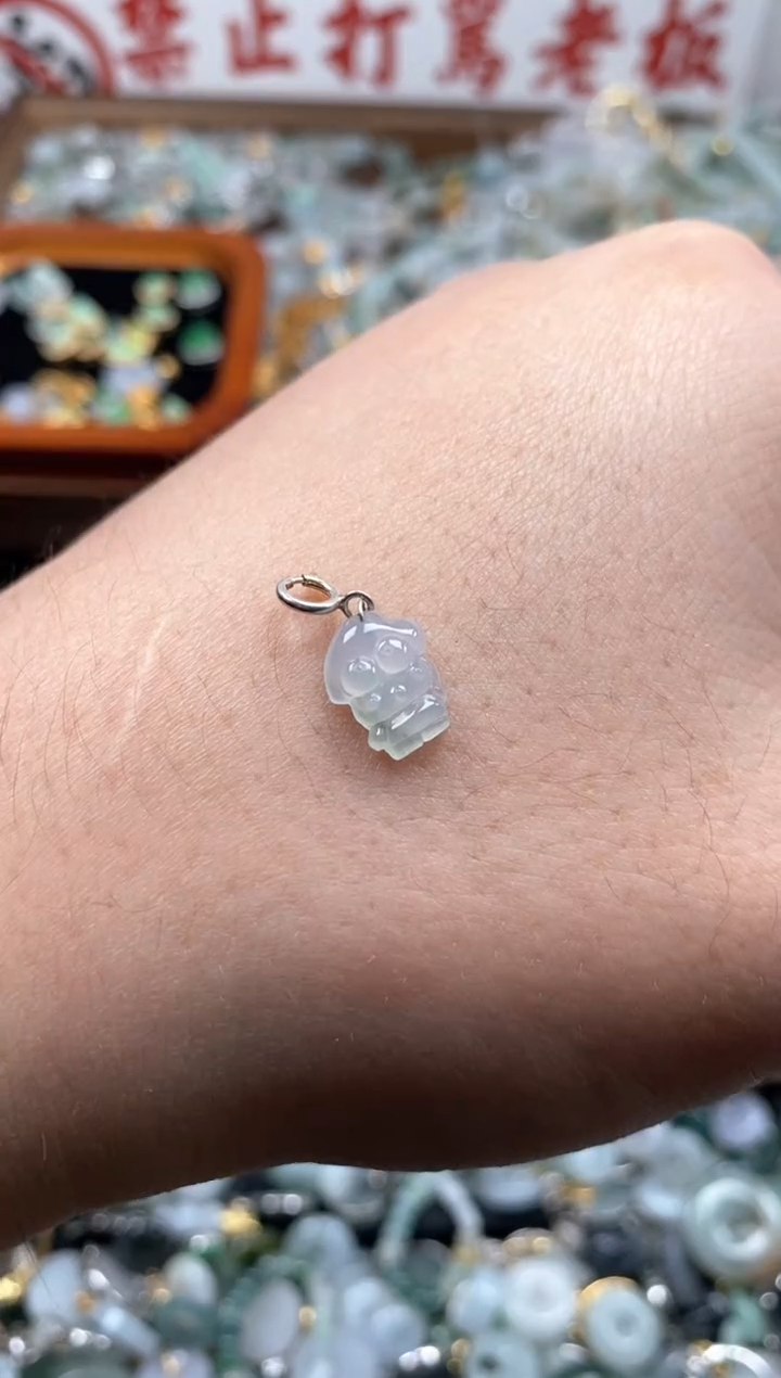 【闪购商品】翡翠颈饰未镶嵌新年快乐！