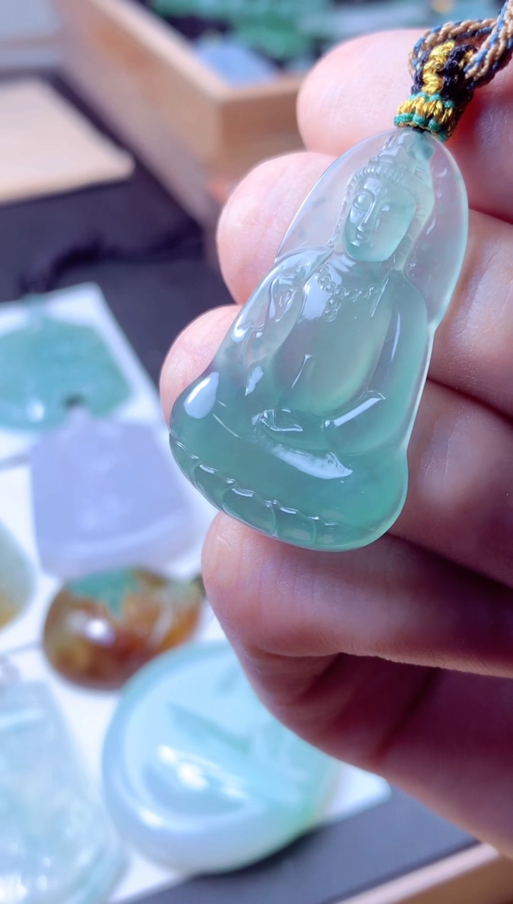 颈饰未镶嵌翡翠天然A货翡翠