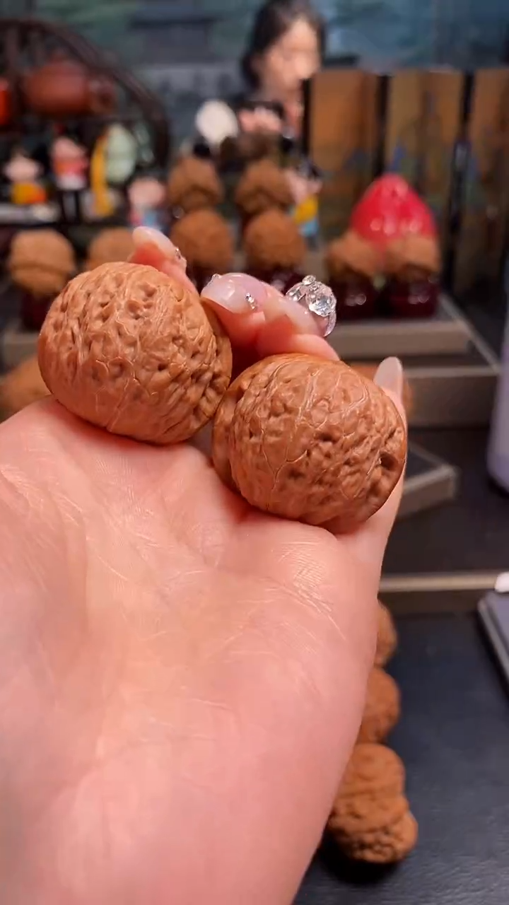 【闪购商品】文玩核桃吊坠K330铁锤34