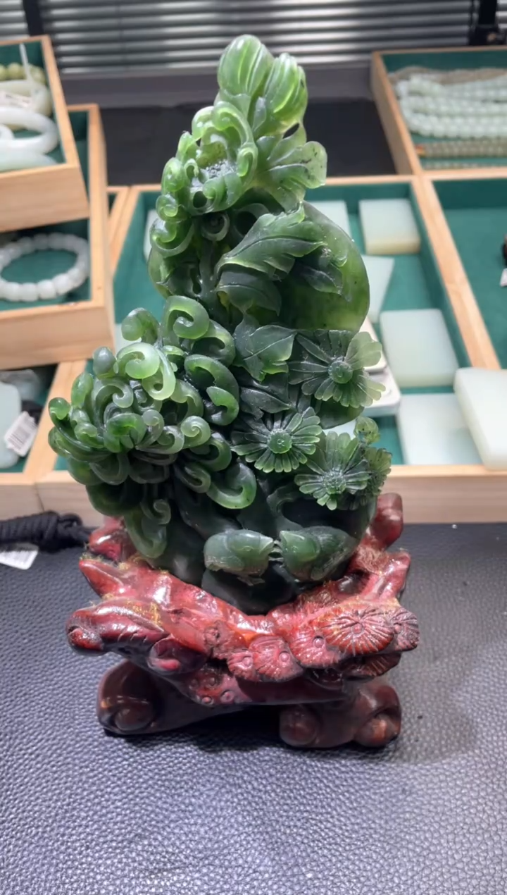 定制和田玉把件  