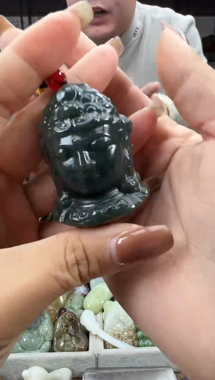 未镶嵌和田玉把件80