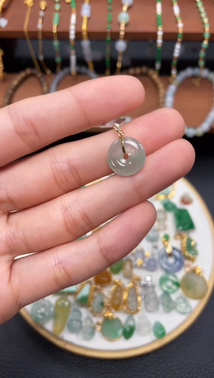 【闪购商品】翡翠吊坠(不含链)18K金镶嵌一个  JK625