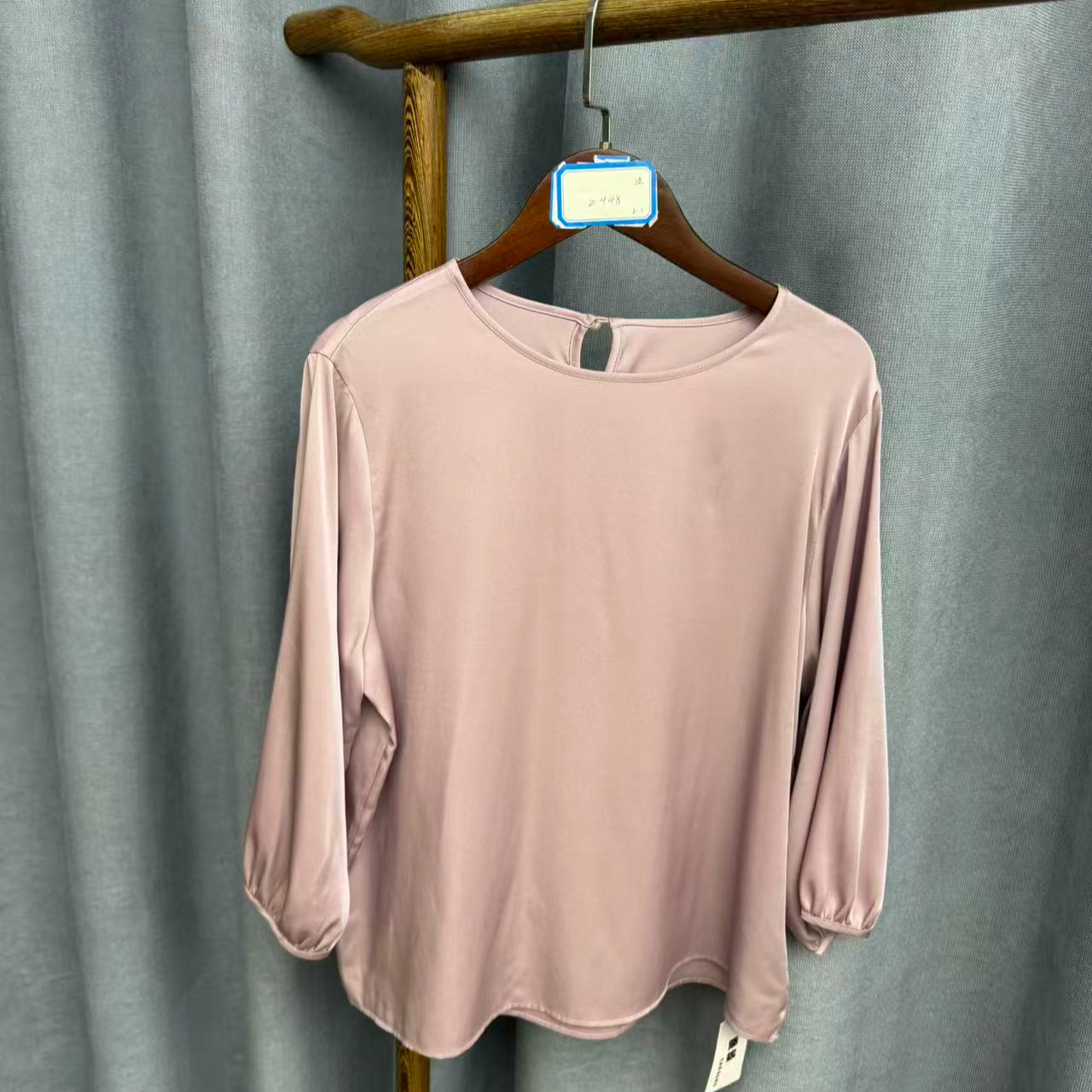(瑕疵）2025秋季新款休闲时尚圆领桑蚕丝七分袖上衣女Z448