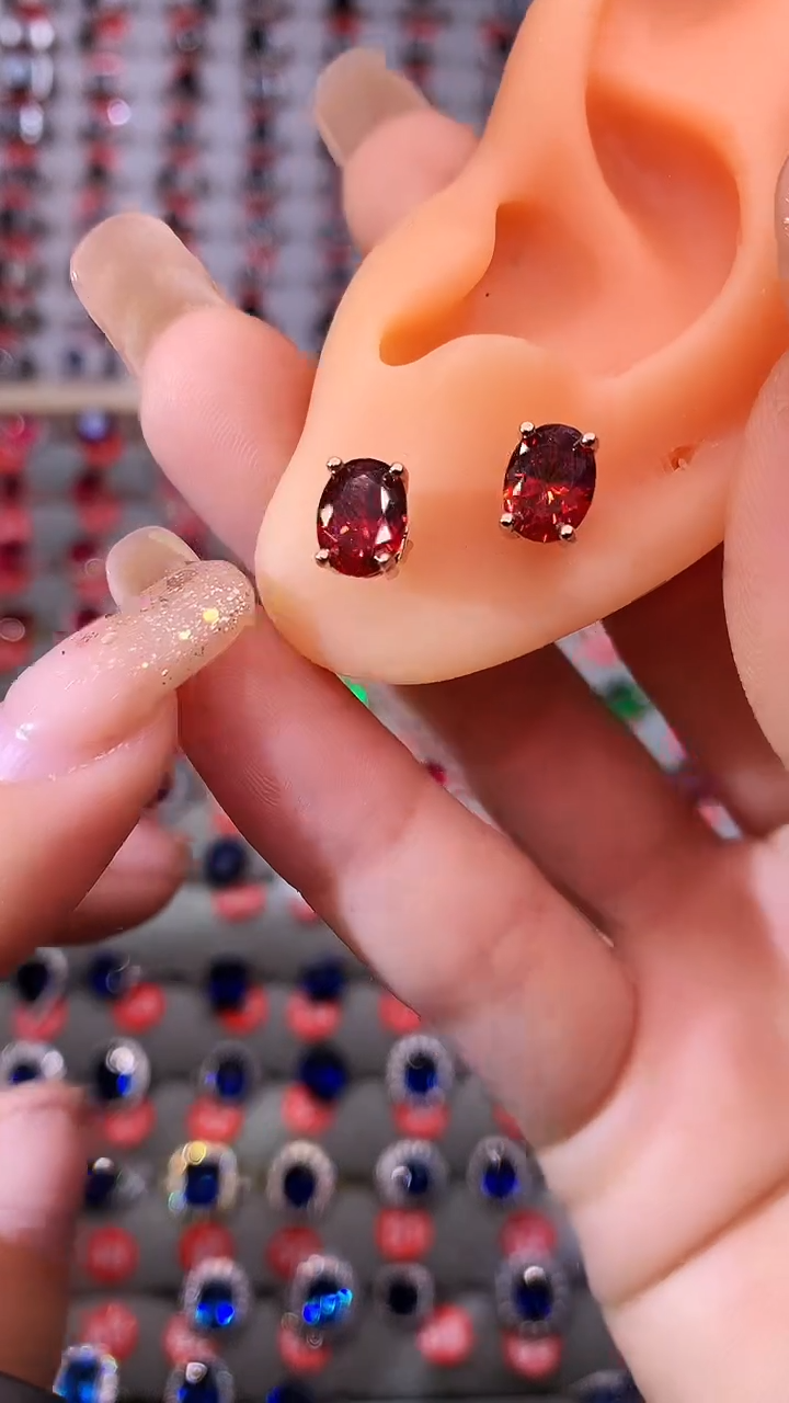 【闪购商品】石榴石（芬达石）耳饰银S925镶嵌1111