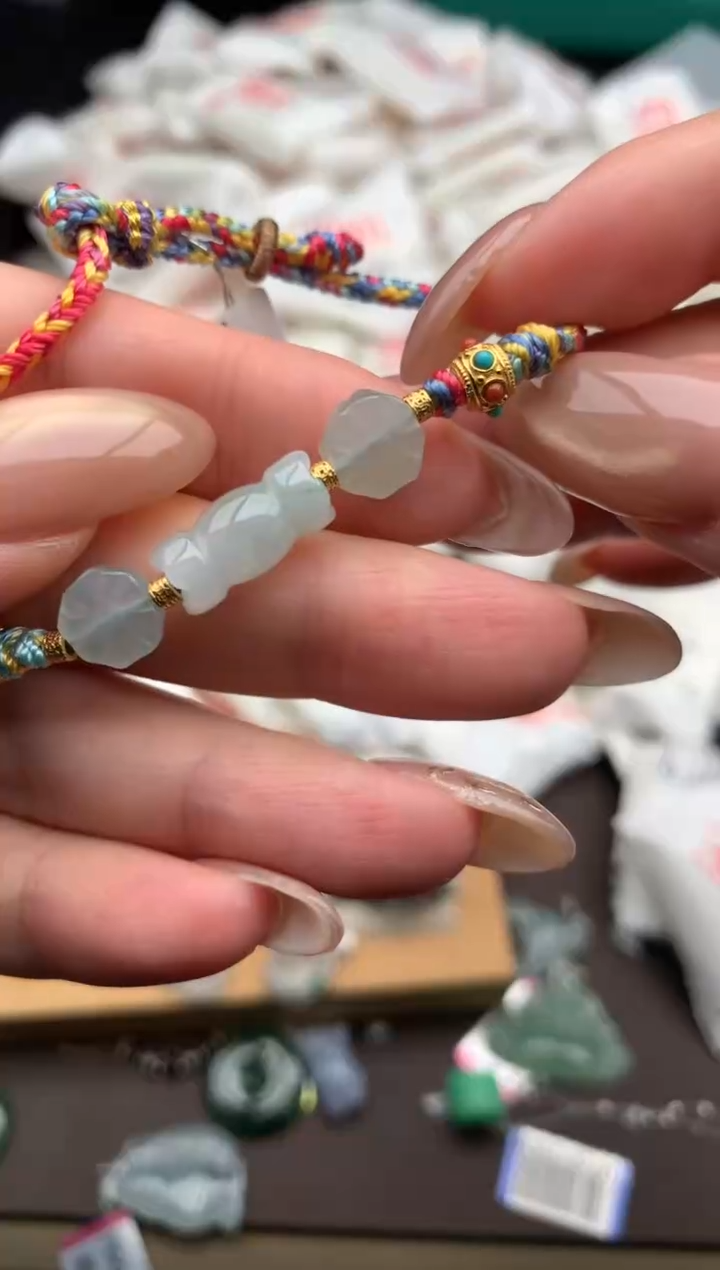 【闪购商品】翡翠手绳未镶嵌一