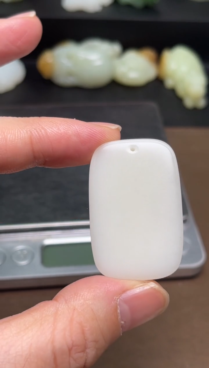 颈饰未镶嵌和田玉58