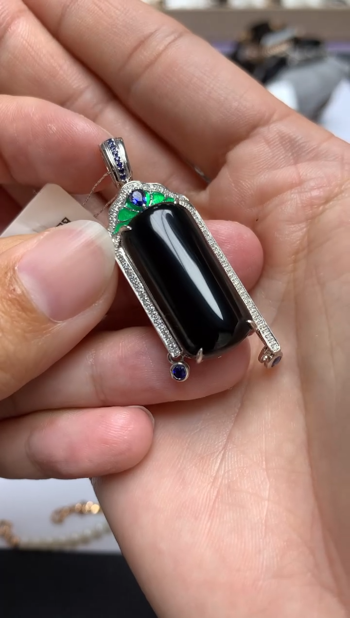 【闪购商品】翡翠颈饰18K金镶嵌净货