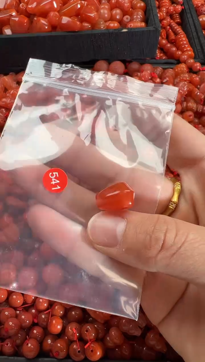 【闪购商品】南红玛瑙颈饰未镶嵌1