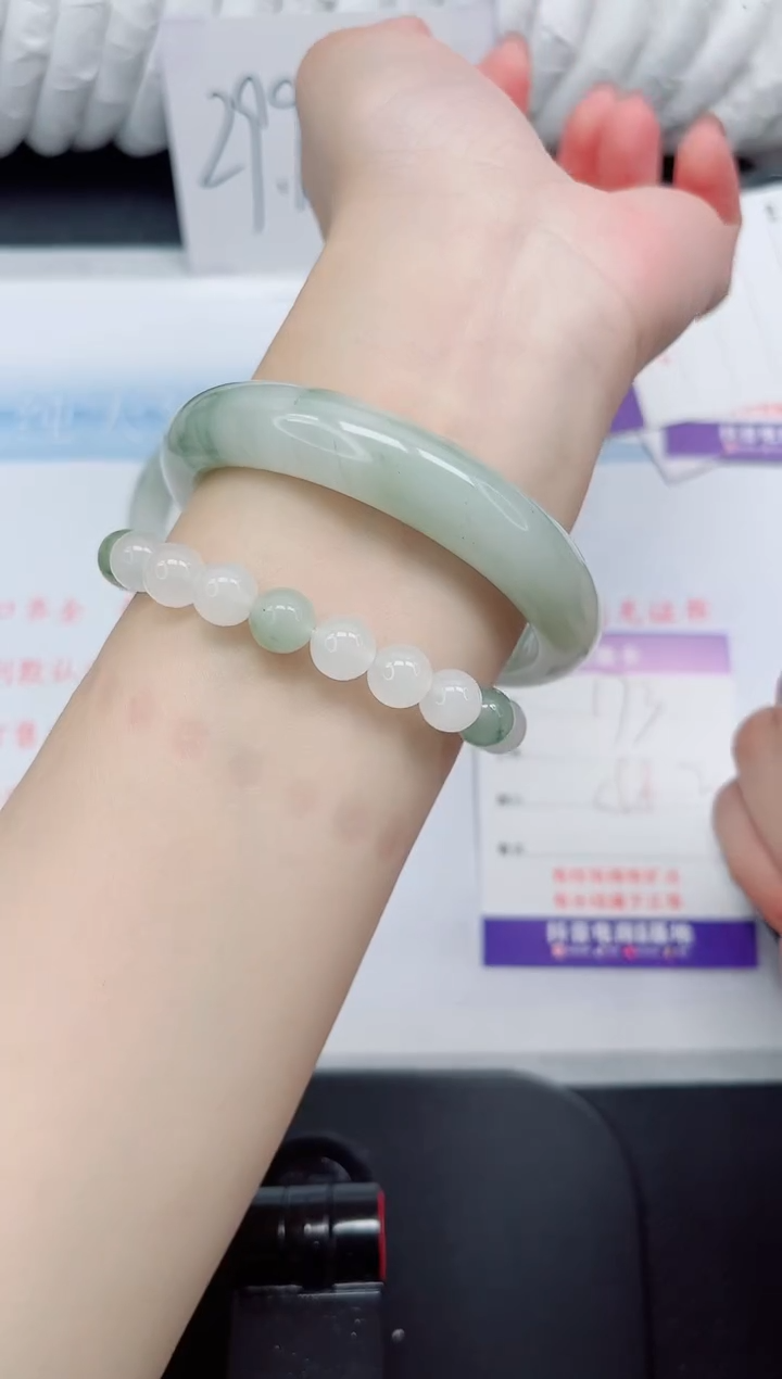 【闪购商品】石英质玉手镯未镶嵌173#58.2