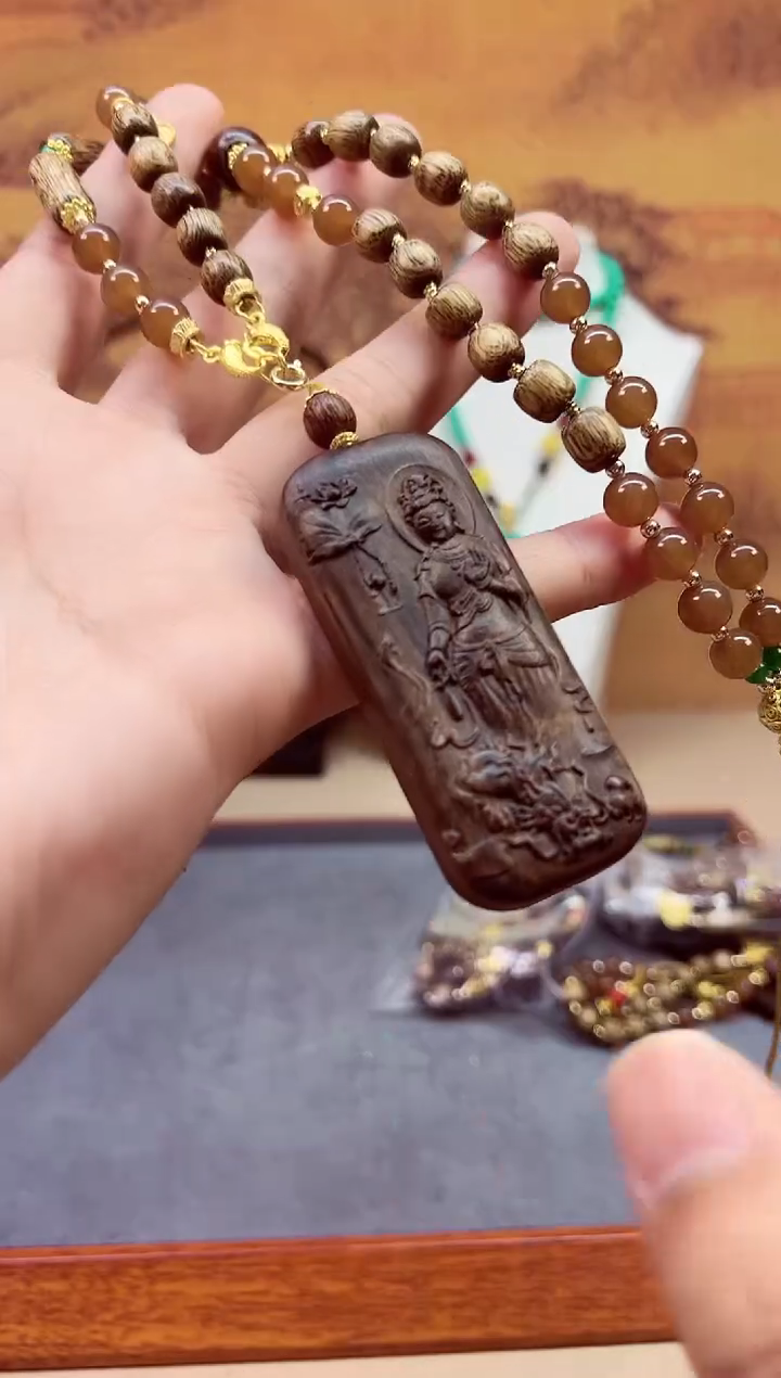 和田玉14K金镶嵌颈饰A590