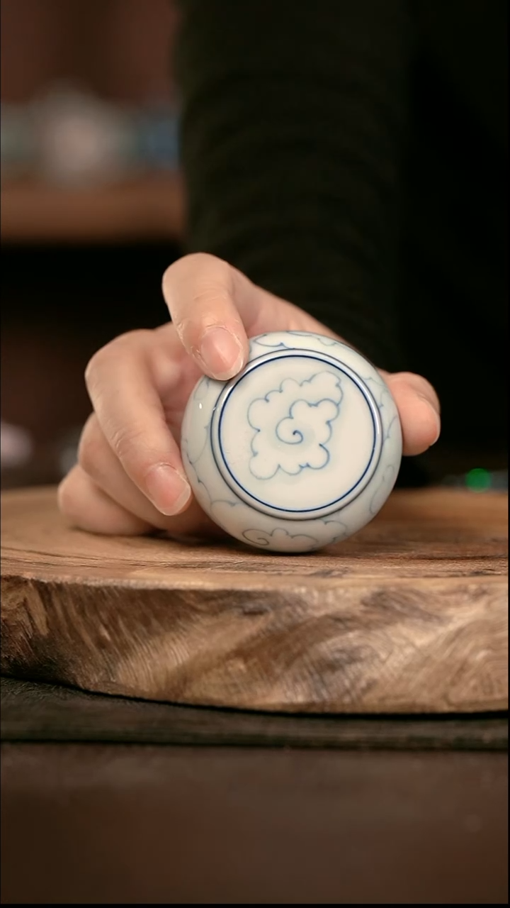 手绘 高温现代瓷  柴窑   墩墩盖置