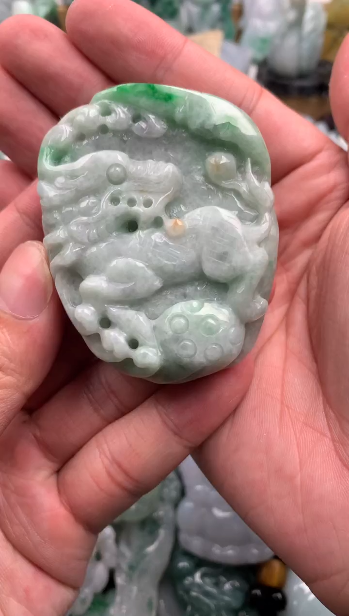 吊坠(不含链)未镶嵌翡翠1