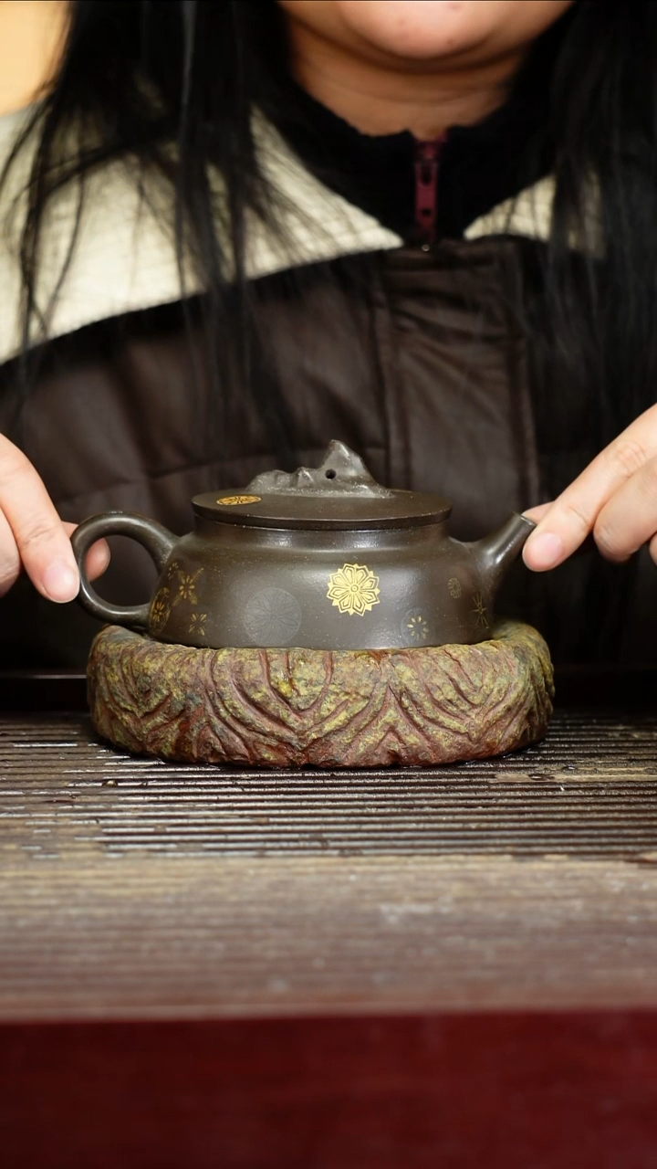 宜兴原矿紫砂壶茶壶宜兴原矿紫砂壶茶壶150C