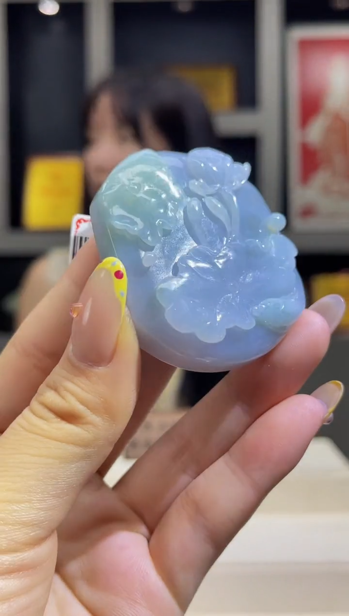 翡翠未镶嵌颈饰MFC081357